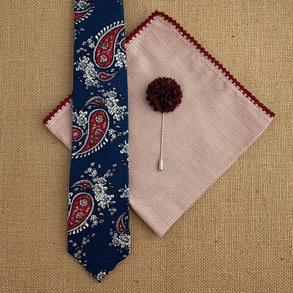 ⚜️HP⚜️ Midnight Blue Paisley Necktie Accessory Set